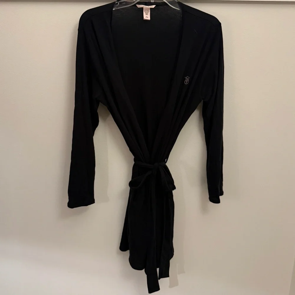 Victoria's Secret Elegant Black Robe - Picture 1 of 4